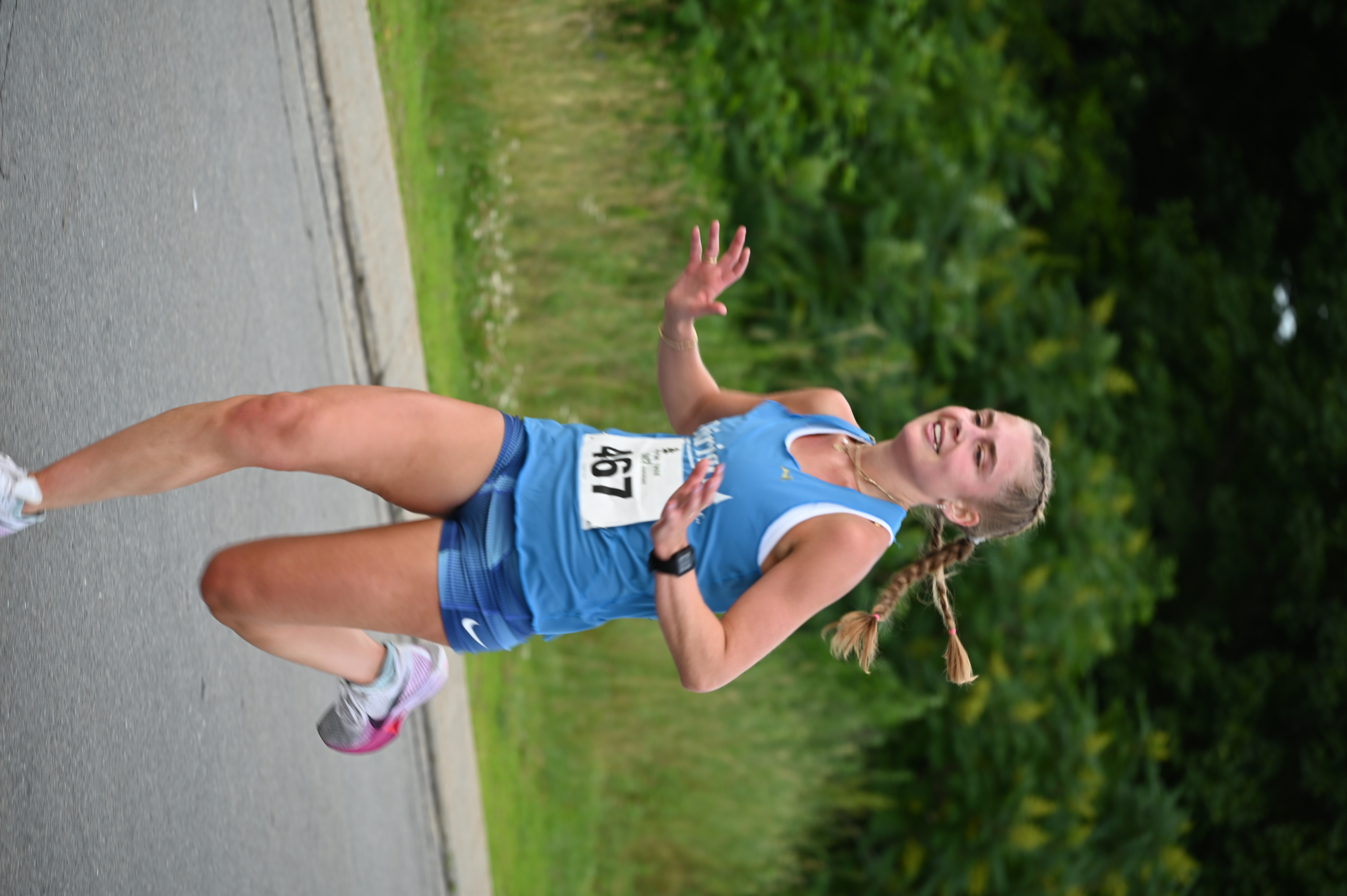 Karley Piers racing at the Gorham 4 Miler.