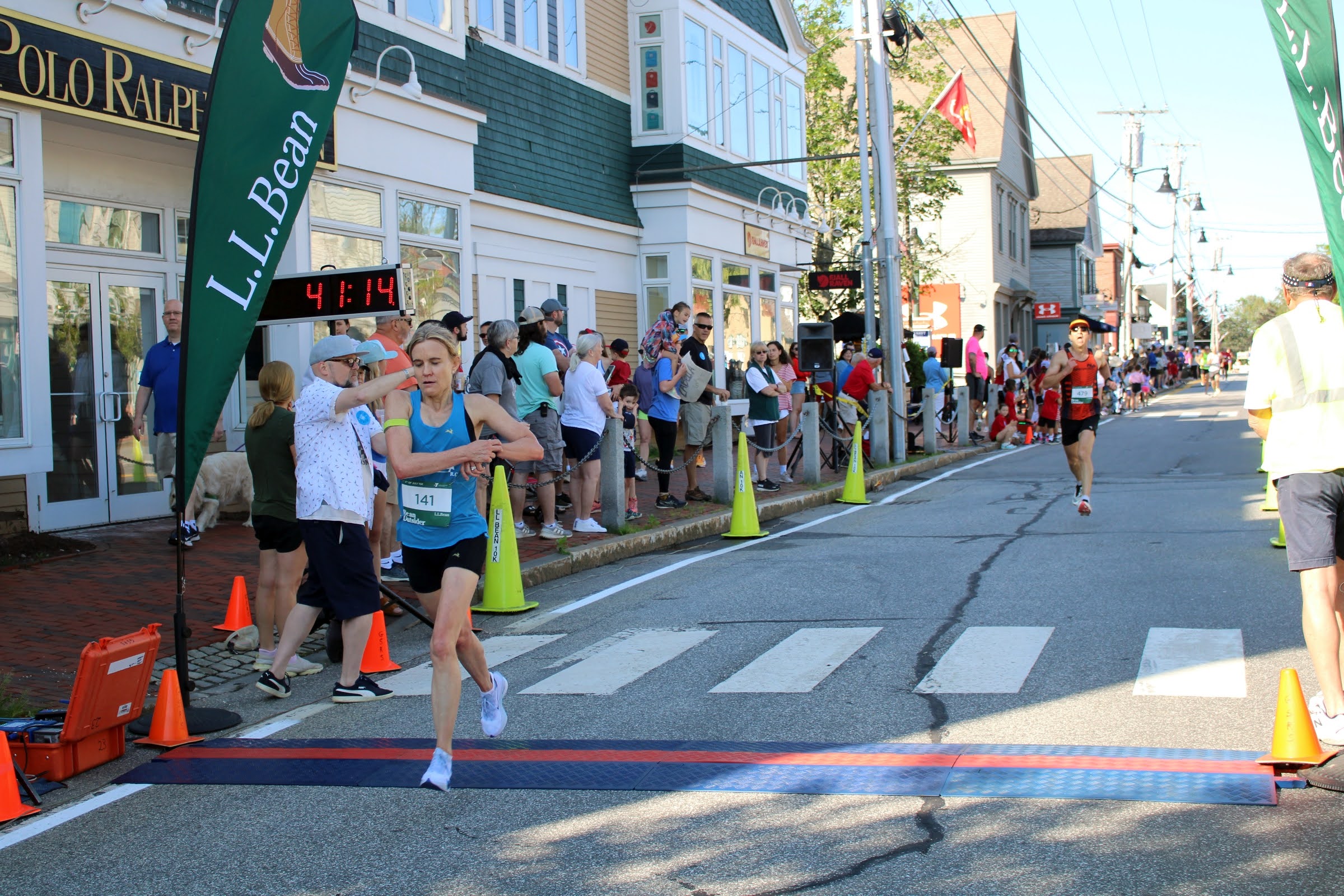 Kristin Barry racing at the 2025 L.L.Bean July 4th 10K.