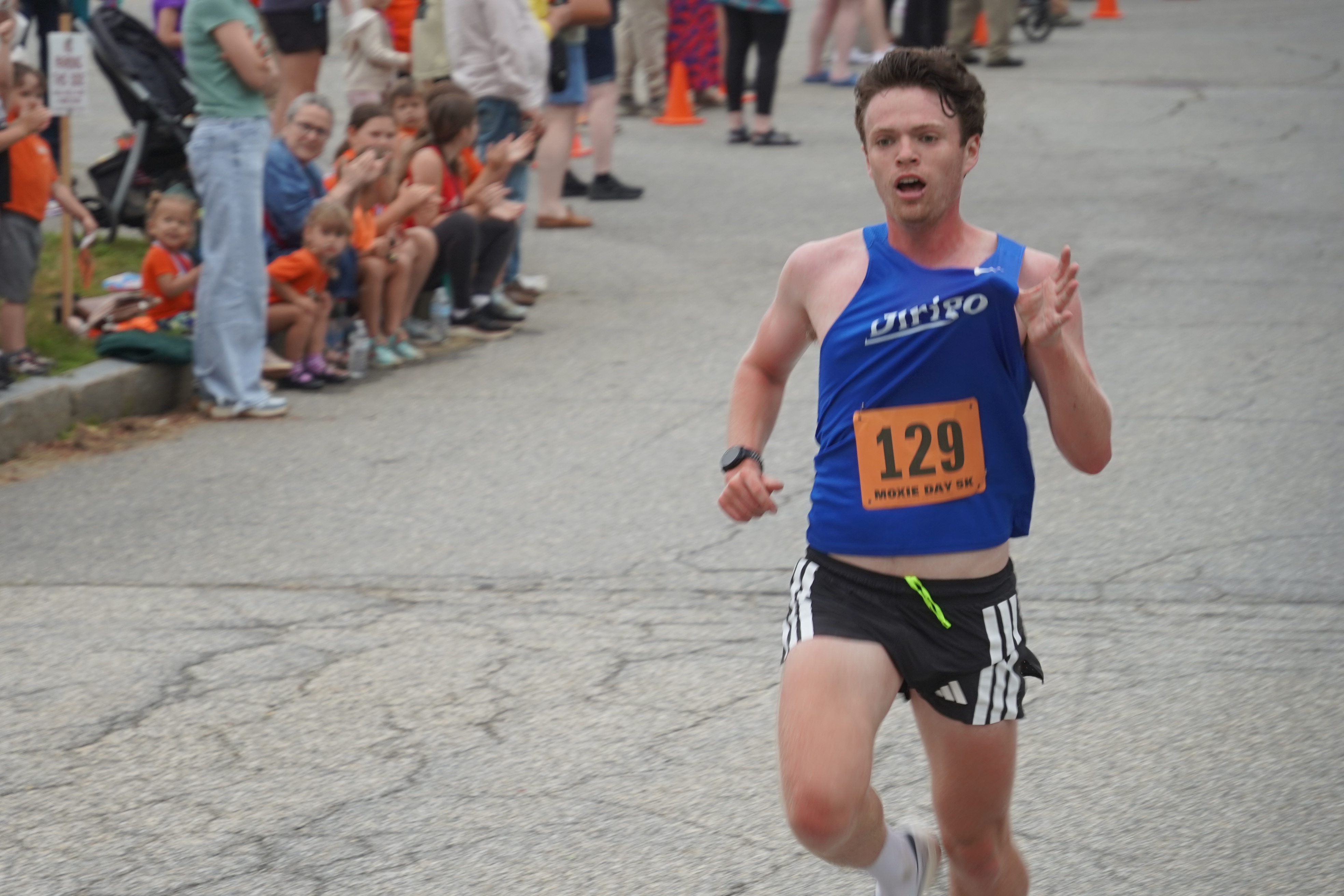 Sammy Mills racing at the Moxie 5K.